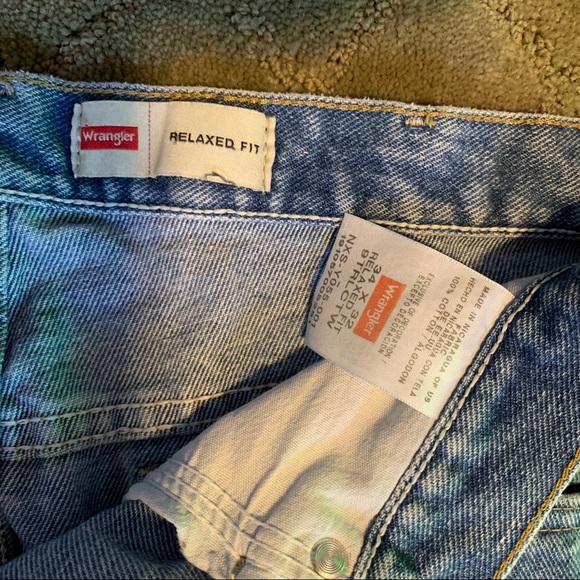 Wrangler relaxed fit jeans - Picture 3 of 4